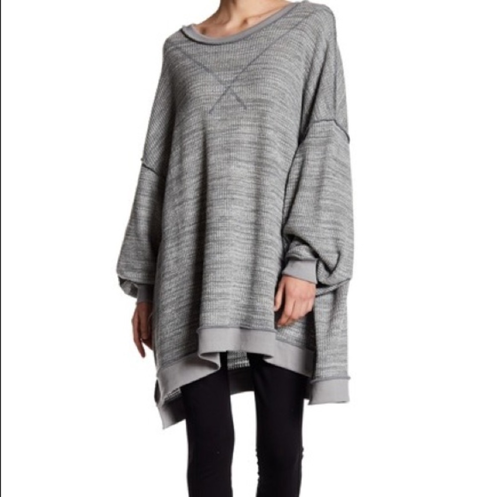 FREE PEOPLE NWT THERMAL LONG SLEEVE TOP. OVERSIZED